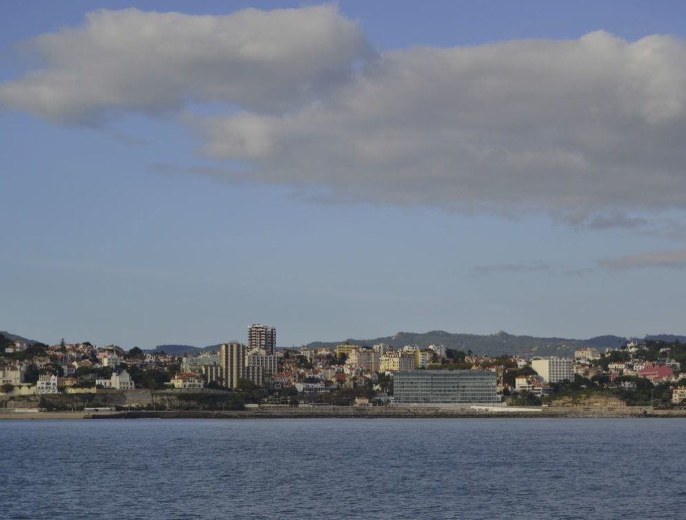 buildings,water,view