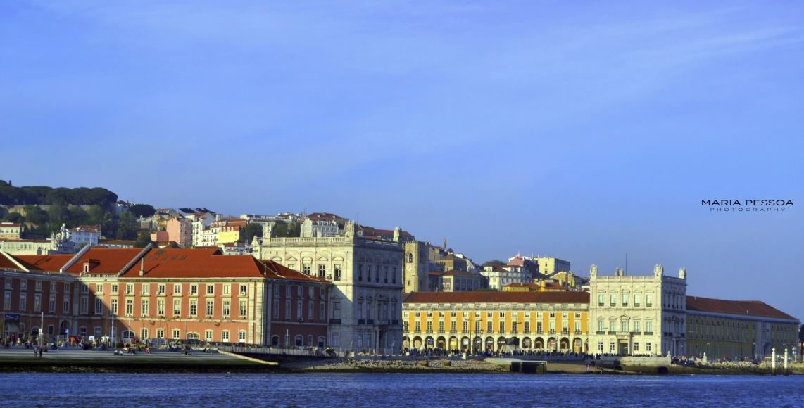 buildings,water,view