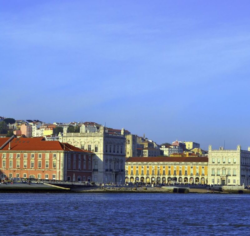 buildings,water,view