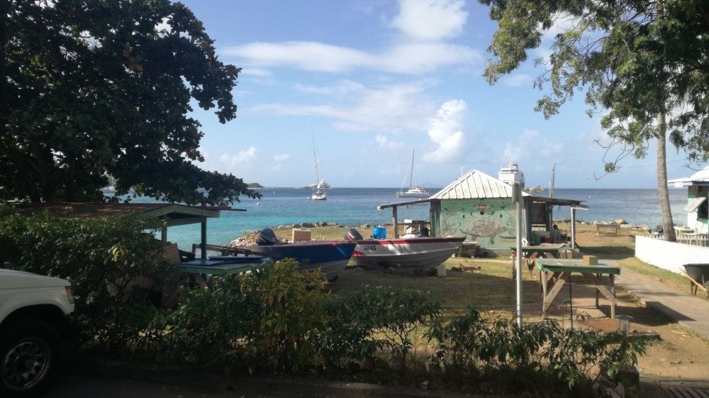 island,huts,yacht